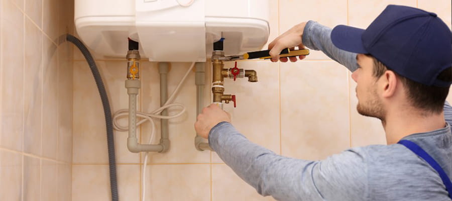 Из бойлера не идет горячая вода - сломался обратный клапан